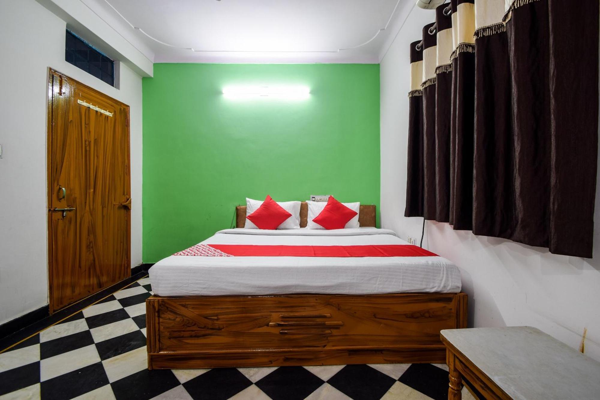 Hotel O Vip Udaipur Exteriör bild