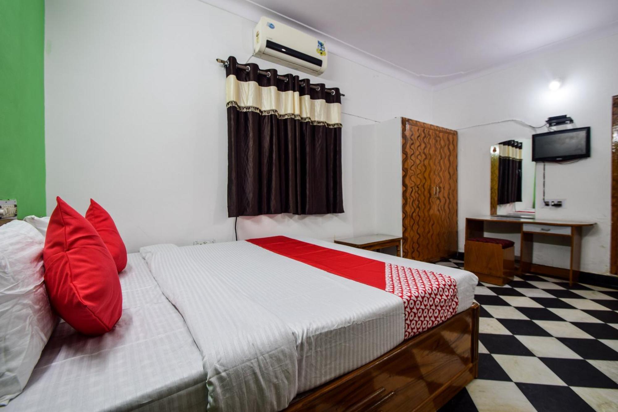 Hotel O Vip Udaipur Exteriör bild