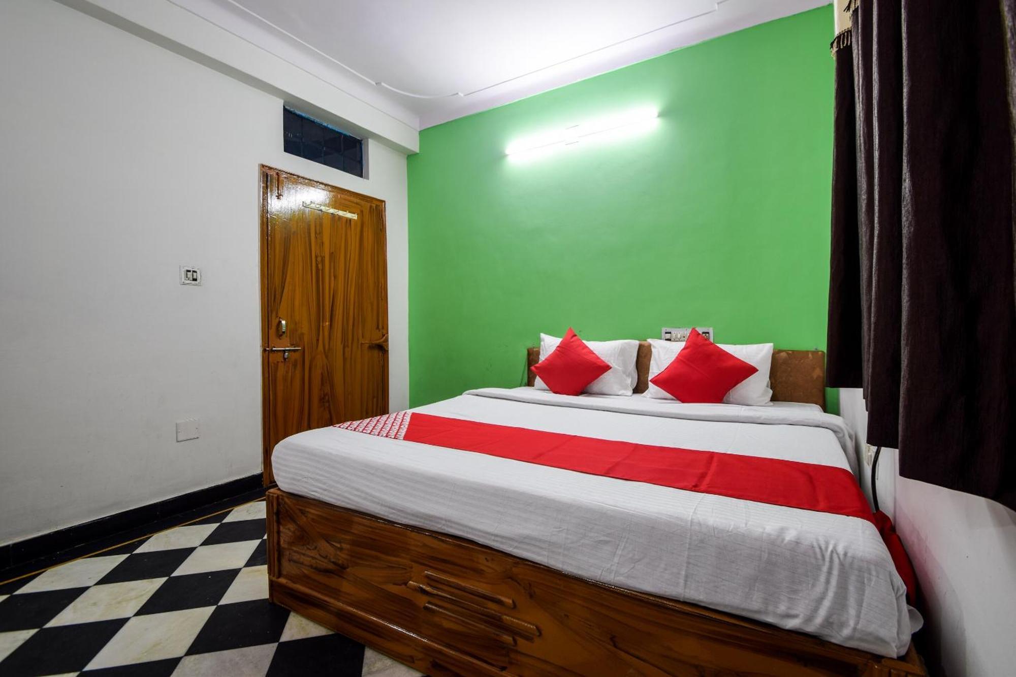 Hotel O Vip Udaipur Exteriör bild